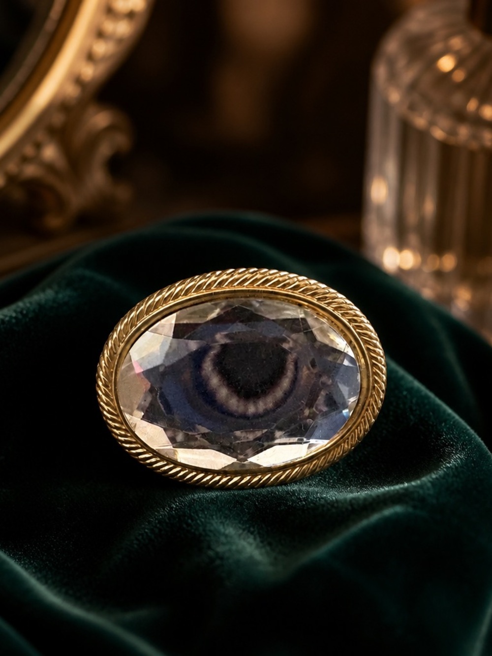 Vintage Crystal Broach in Gold Tone